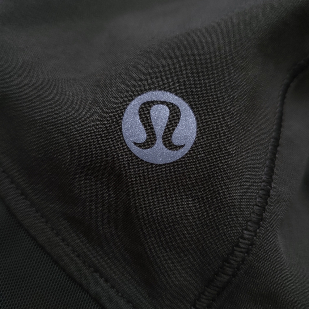 🍋Like New Lululemon Miles Ahead Short (2.5") - Picture 8 of 12
